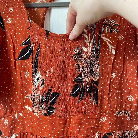Bohme Jade Smocked Bohemian Midi Dress Rust Black Tropical Women’s Size Large - Picture 6 of 7
